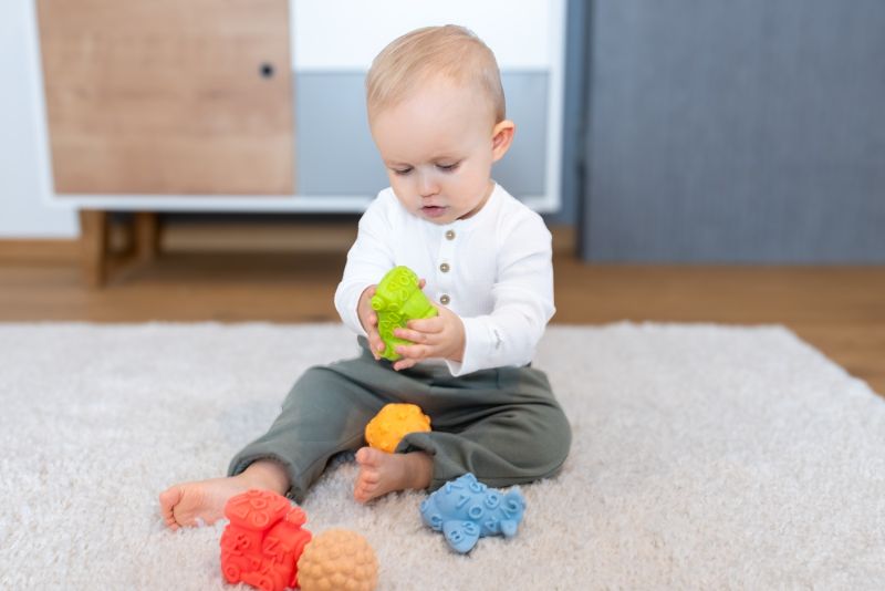 Sensoryczne pojazdy z piłkami 2w1 Tullo